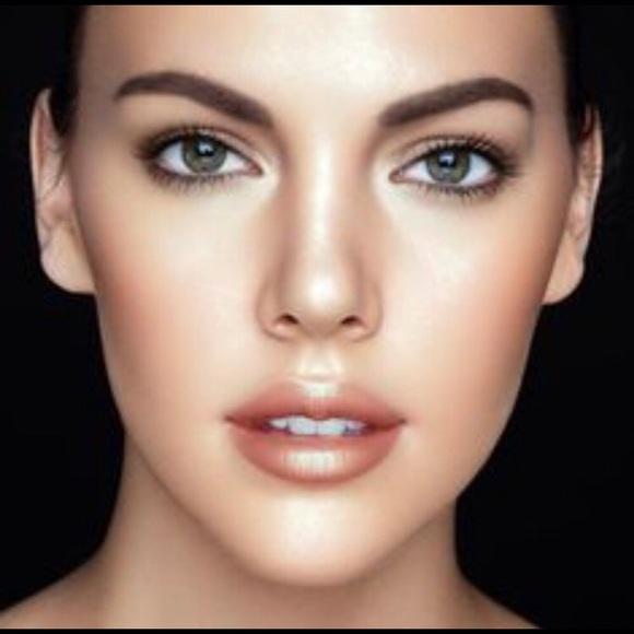 NIB GLAMGLOW Lip Plumprageous Lusty - Picture 2 of 3